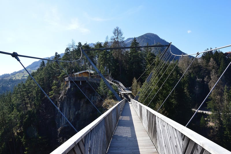 bungee jumping
